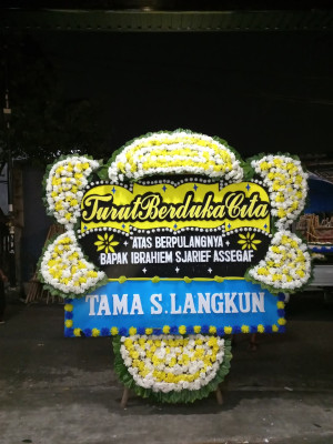 Papan Bunga Duka di Sidenreng Rappang